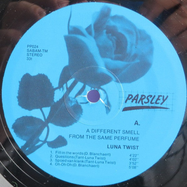 Luna Twist -A Different Smell From The Same Perfume