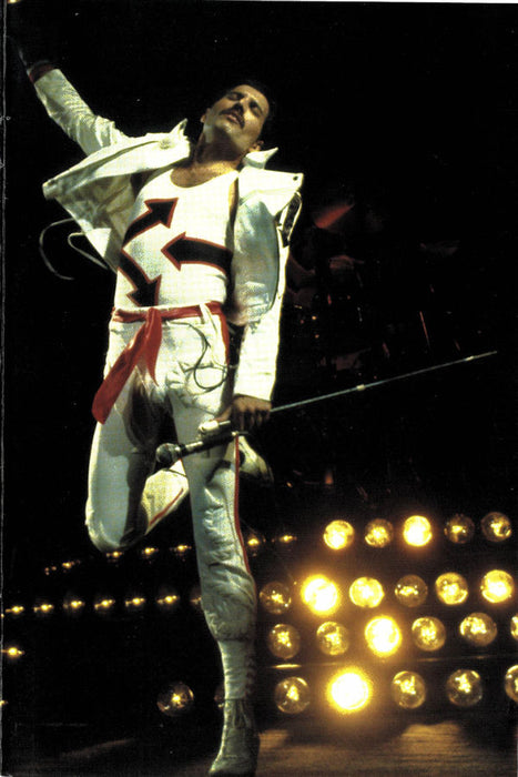 Queen -Queen On Fire (Live At The Bowl)