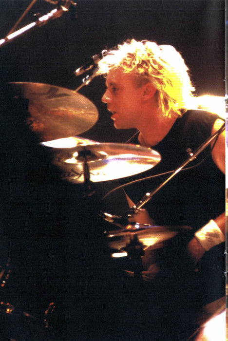 Queen -Live At Wembley Stadium