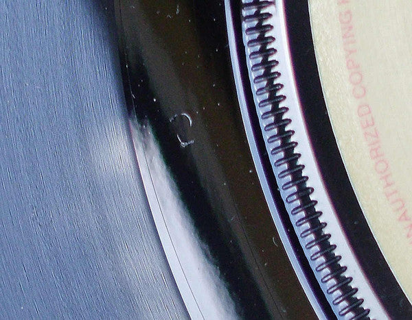 Queen - Thank God It's Christmas