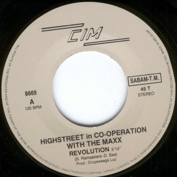 Highstreet In Co-operation With The Maxx -Revolution