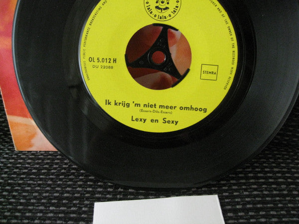 Lexy En Sexy - Ik Krijg 'm Niet Meer Omhoog