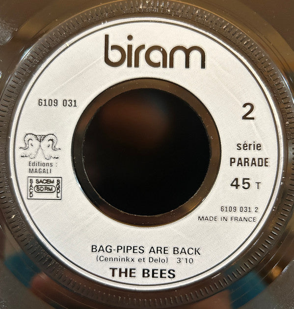 The Bees (13) -Hair-Stylist / Bag-Pipes Are Back