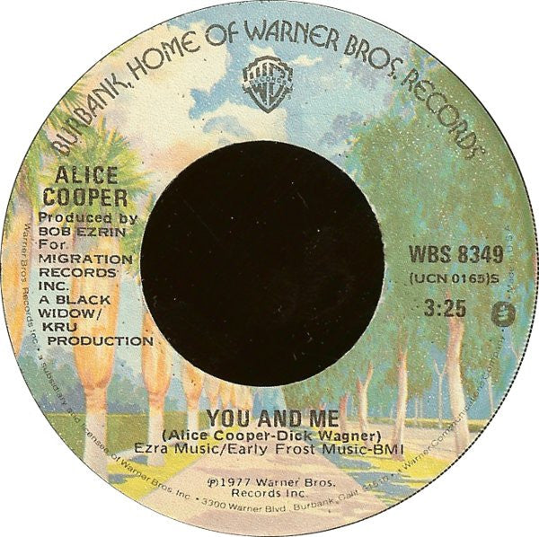 Alice Cooper (2) -You And Me / It's Hot Tonight