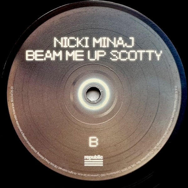 Nicki Minaj -Beam Me Up Scotty