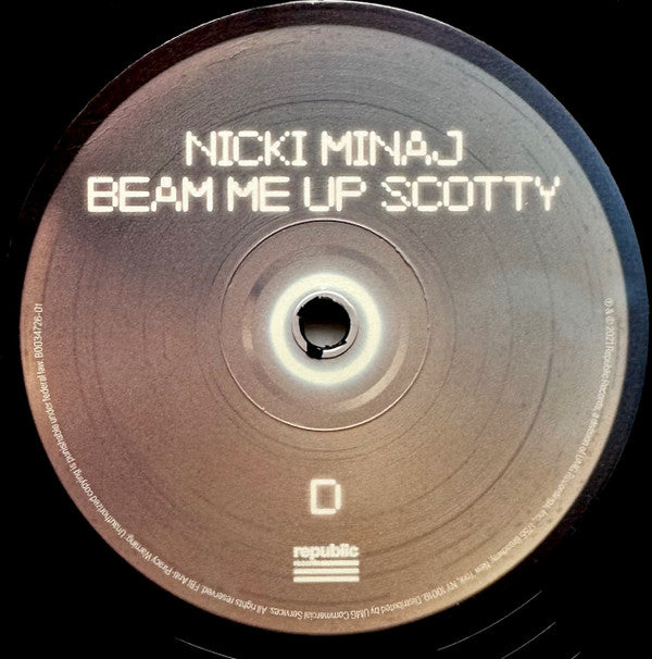 Nicki Minaj -Beam Me Up Scotty