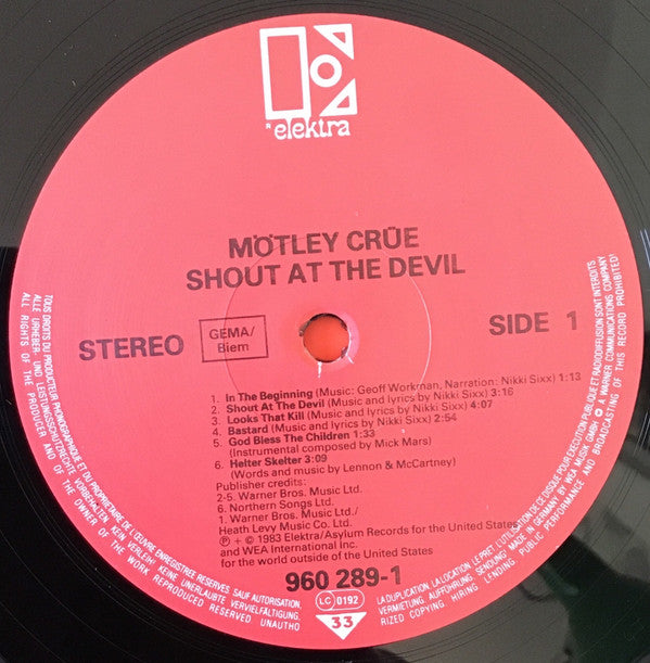 Mötley Crüe -Shout At The Devil