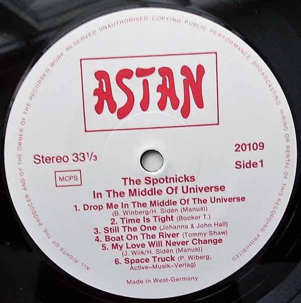 The Spotnicks -In The Middle Of Universe