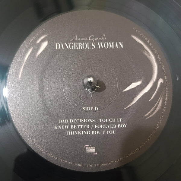 Ariana Grande -Dangerous Woman