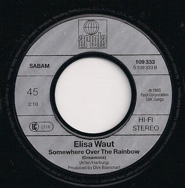 Elisa Waut -Lots Of People