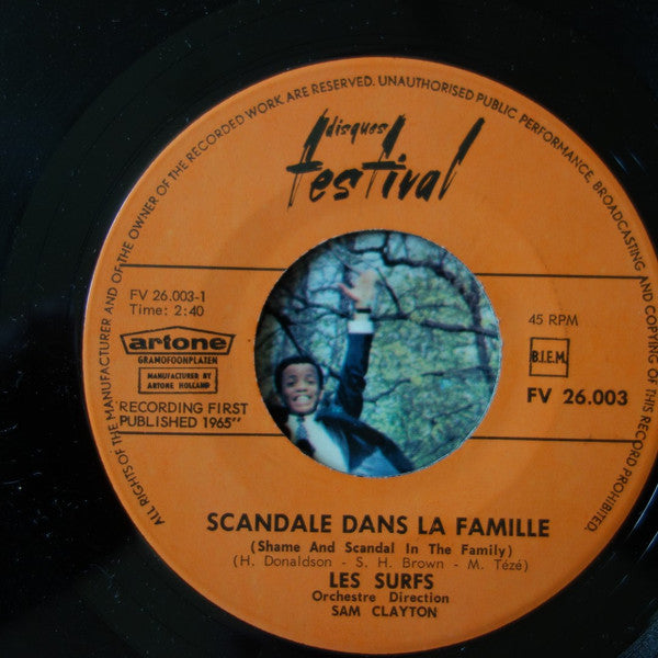 Les Surfs -Scandale Dans La Famille