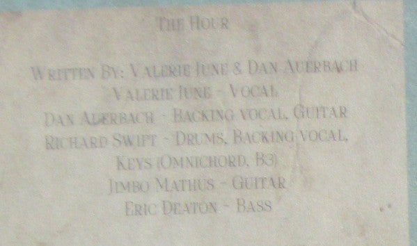 Valerie June -Pushin' Against A Stone