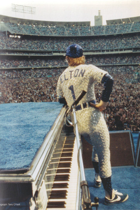 Elton John -Rocket Man • The Definitive Hits
