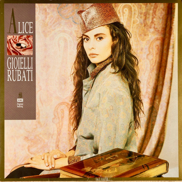 Alice (4) -Gioielli Rubati