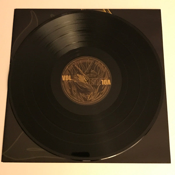 Volbeat -Beyond Hell / Above Heaven