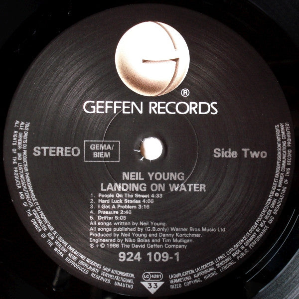 Neil Young -Landing On Water