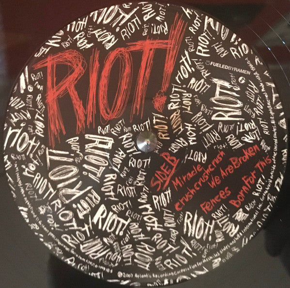 Paramore -Riot!