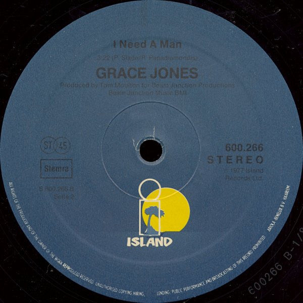 Grace Jones -La Vie En Rose