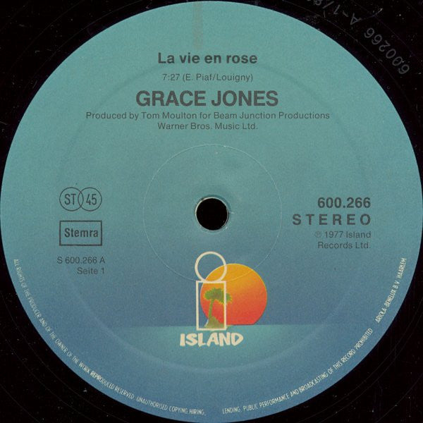 Grace Jones -La Vie En Rose