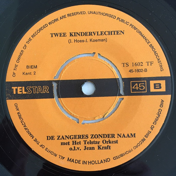 De Zangeres Zonder Naam* -Bloeiende Twijgen