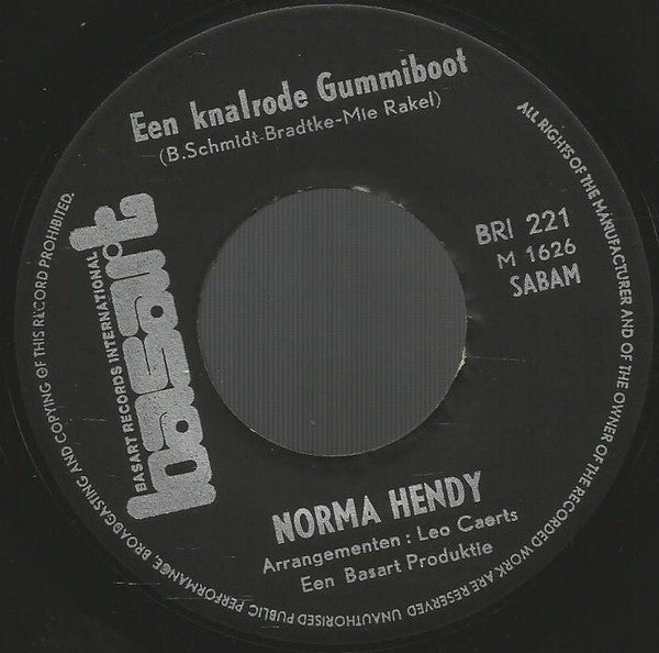 Norma Hendy -Een Knalrode Gummiboot