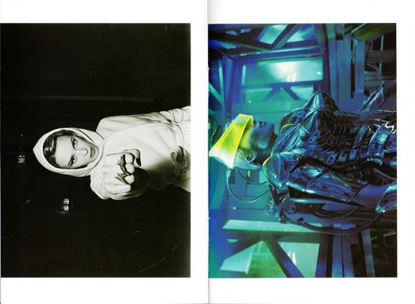 Kylie* -KylieFever2002 (In Concert - Live In Manchester)