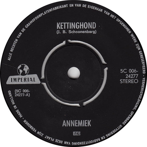 Annemiek (2) -Kettinghond