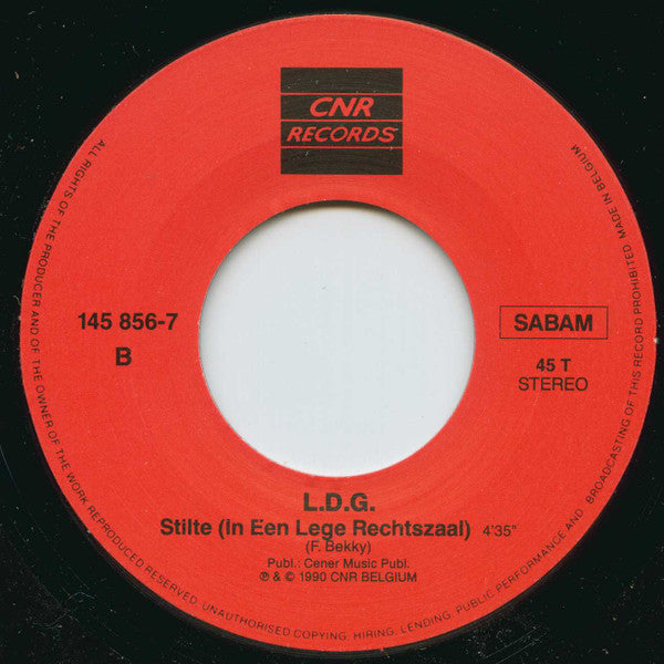 LDG* -Stilte (In Een Rechtszaal)