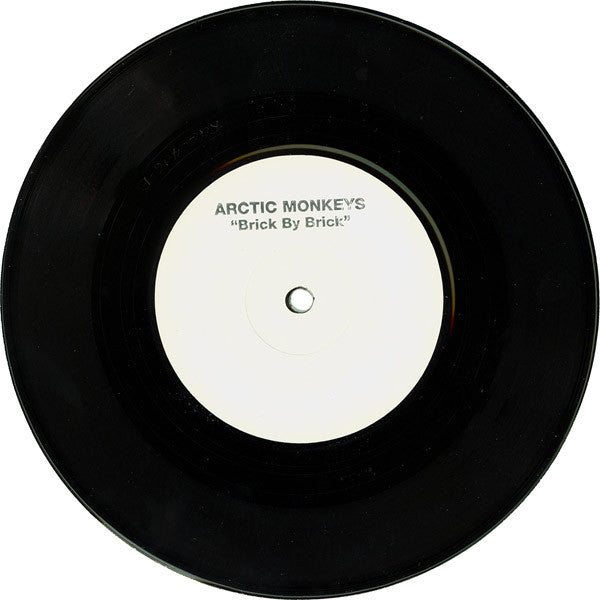 Arctic Monkeys -Don't Sit Down 'Cause I've Moved Your Chair