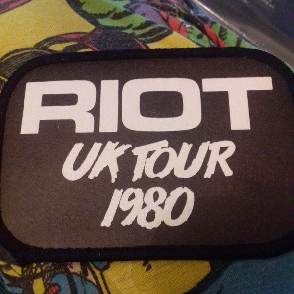 Riot (4) -Narita